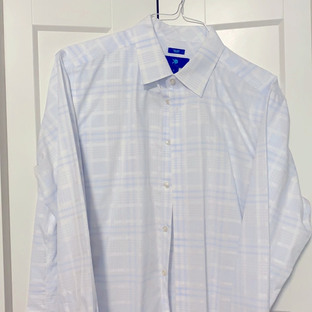 Mens L slim fit Egara button down